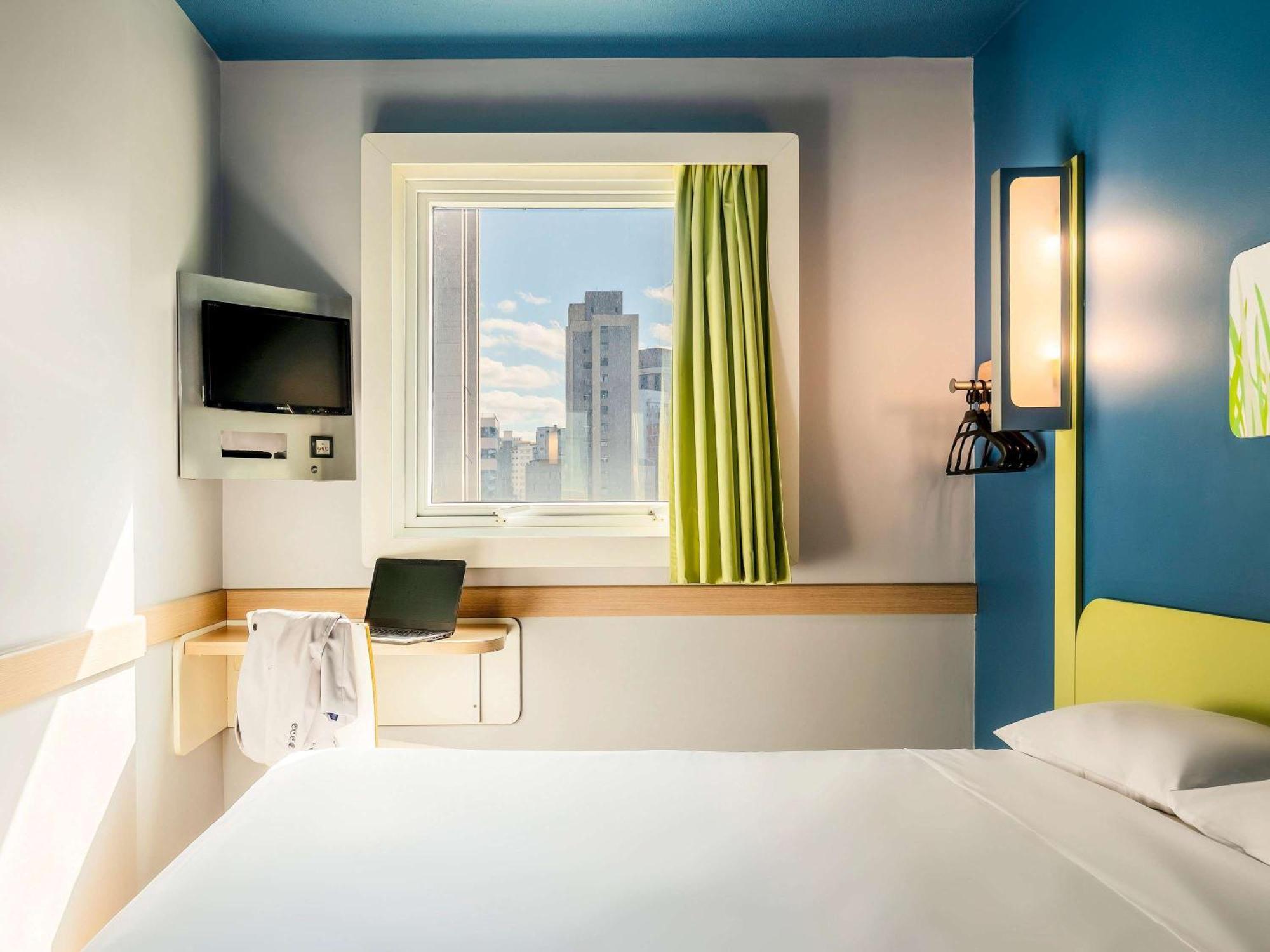 Ibis Budget Bh Afonso Pena Savassi 贝洛哈里桑塔 外观 照片